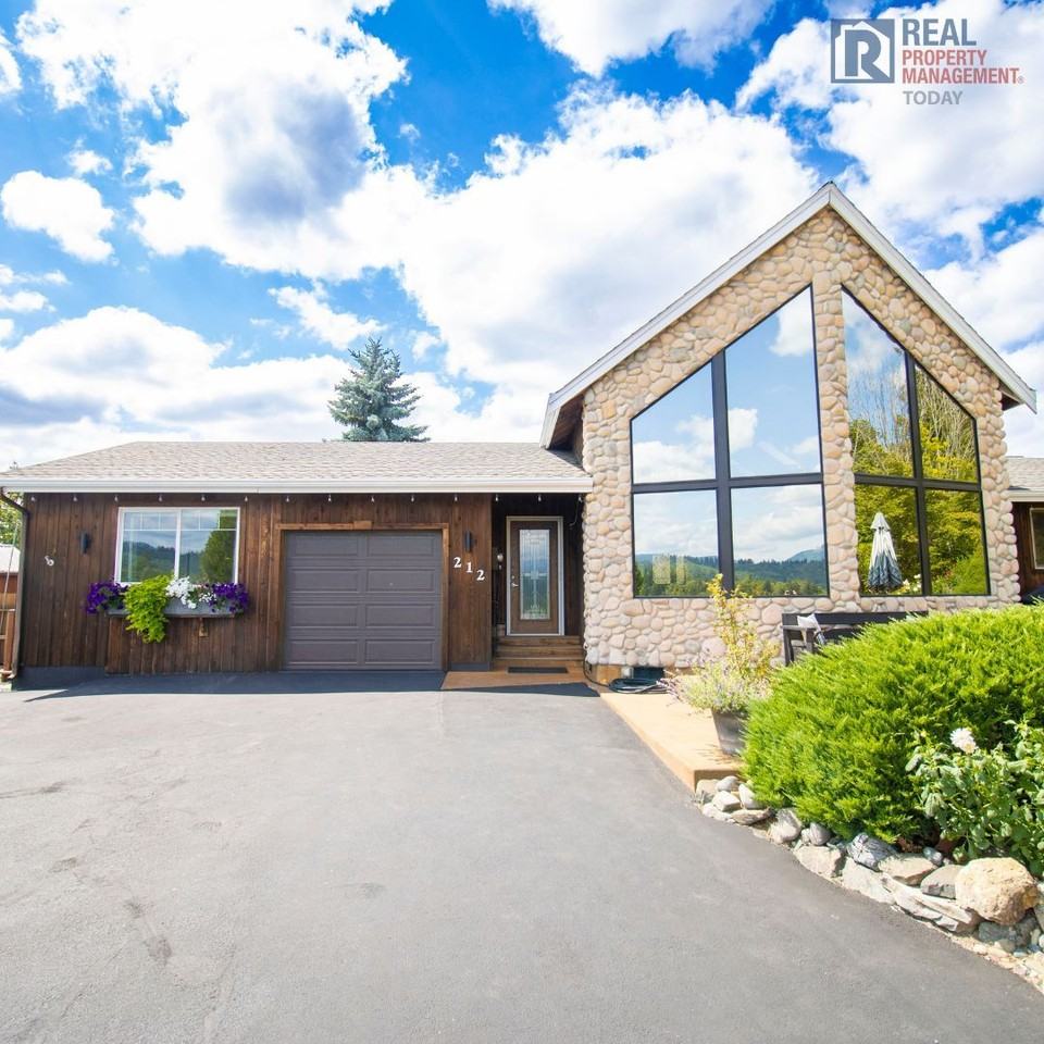 212 Dow Ridge Dr N - Photo 2 of 10