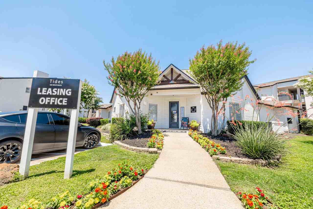 Tides on Westcreek - Photo 6 of 45