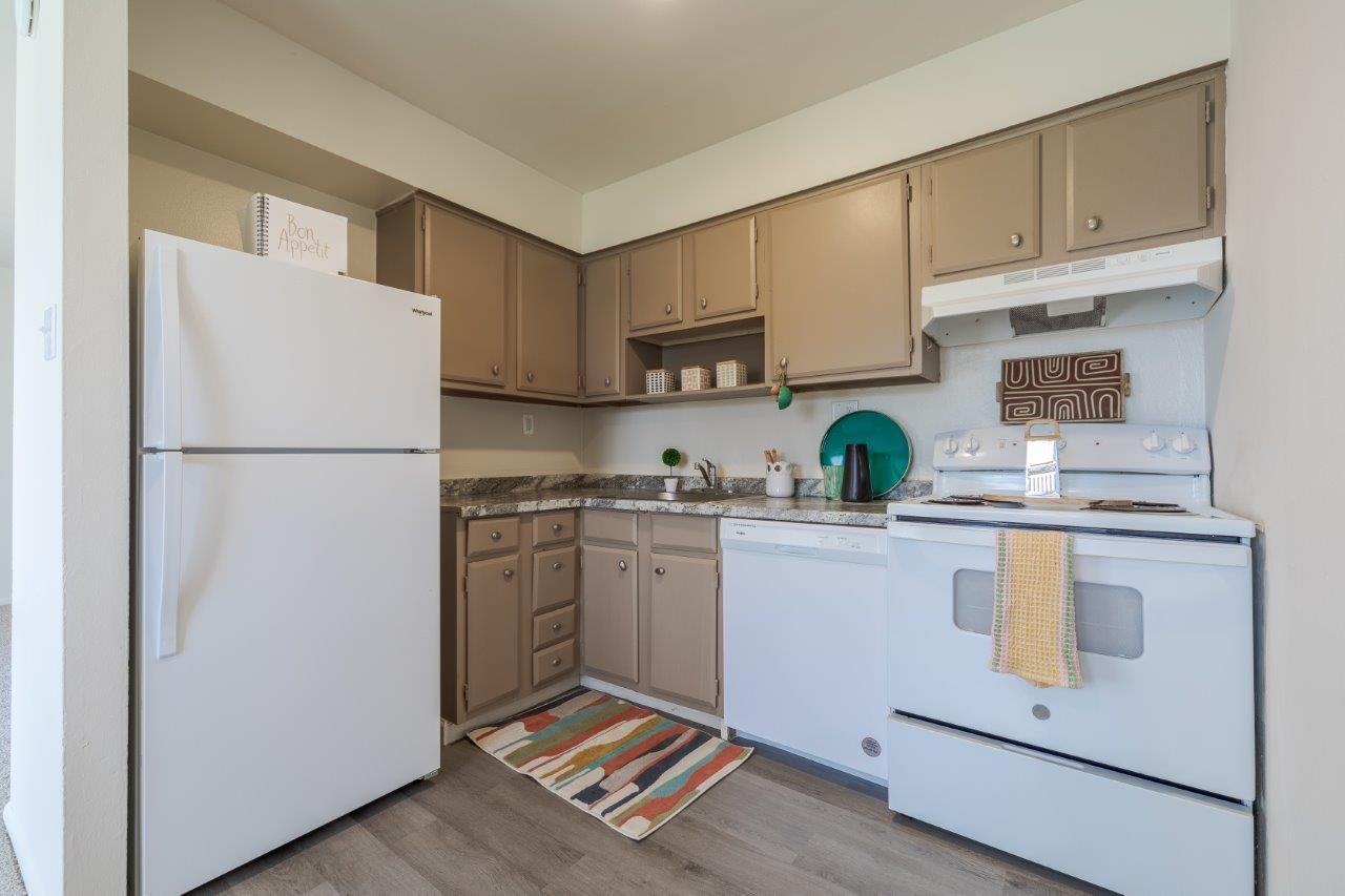 Blair Mill Village East Apartment Homes - Photo 6 of 27