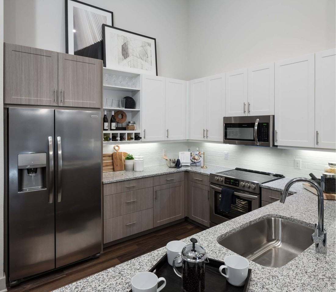 Bexford Pullman - Photo 7 of 26