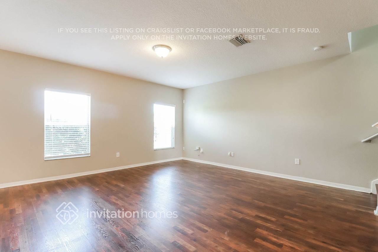 5216 Bannister Park Ln - Photo 4 of 9
