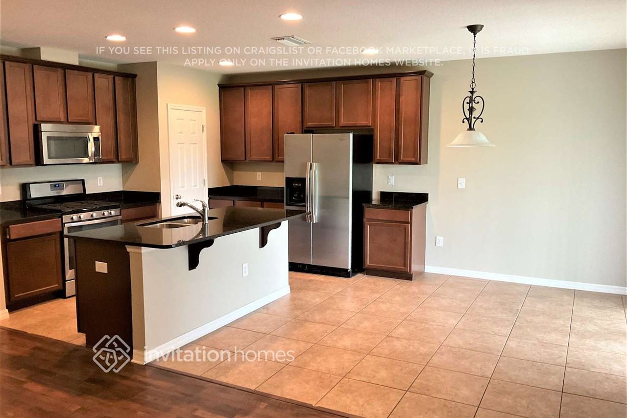 5216 Bannister Park Ln - Photo 5 of 9