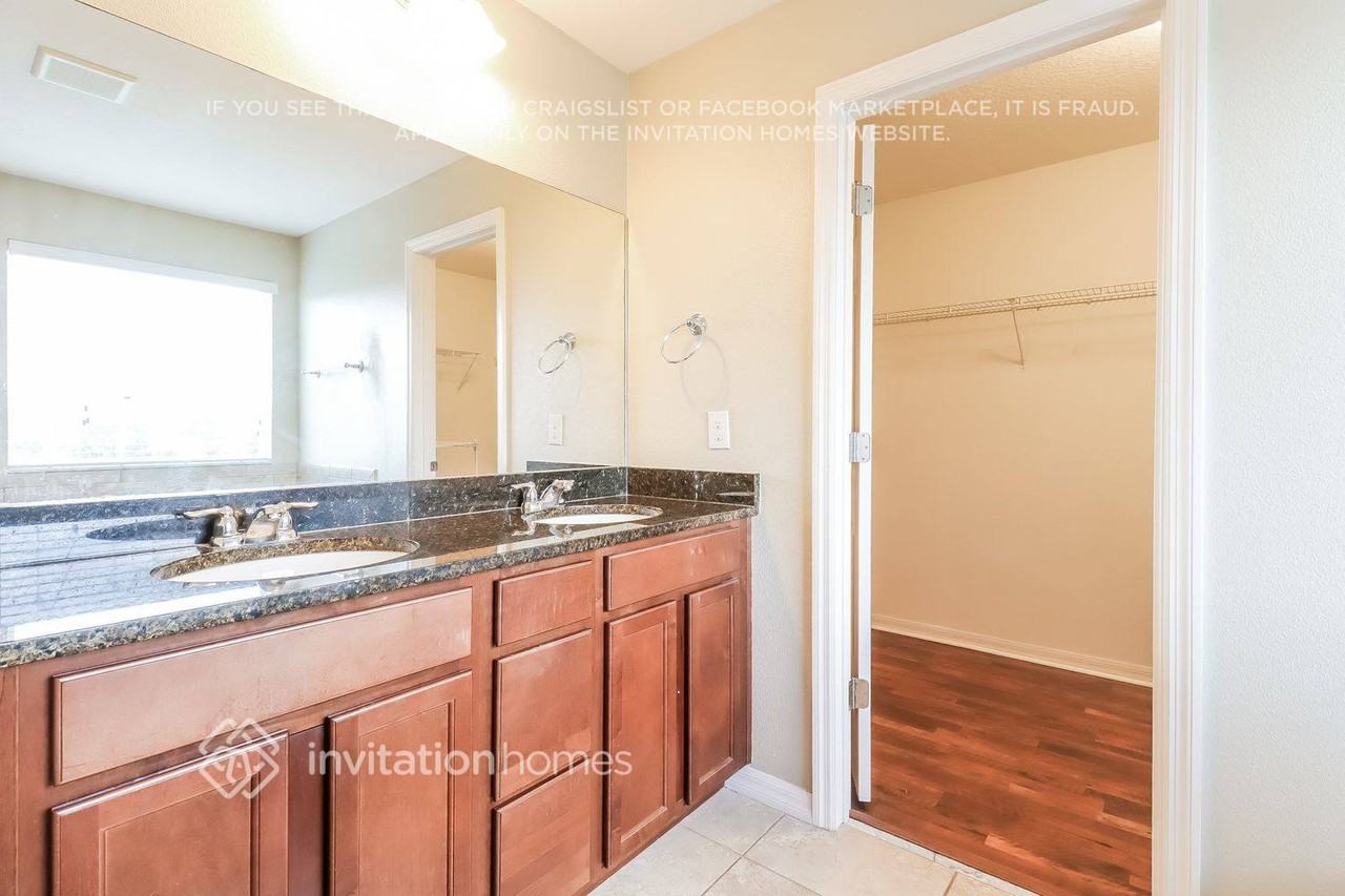 5216 Bannister Park Ln - Photo 7 of 9