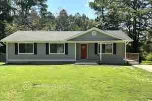 featured image of 2811 Wyeth Ave