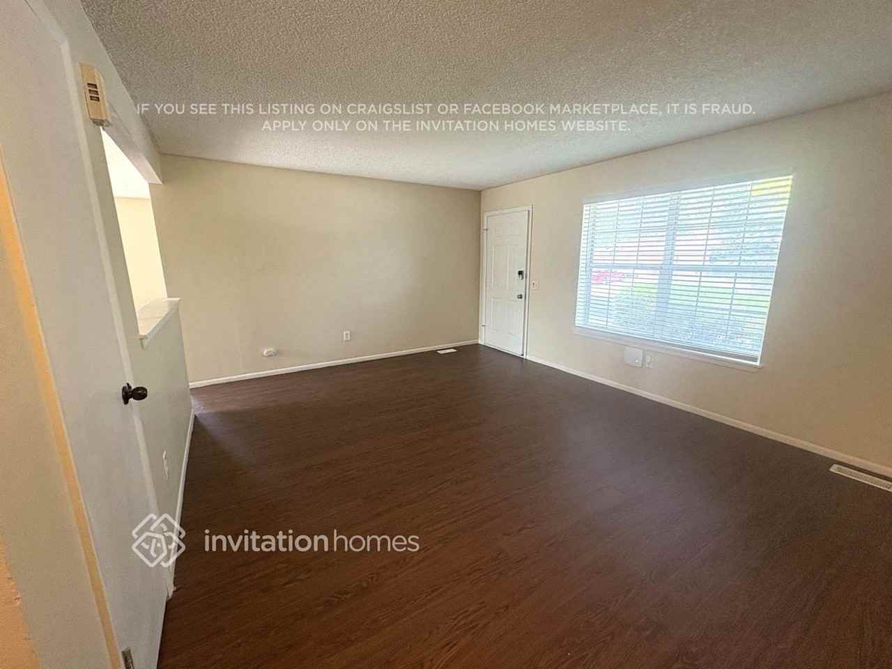 3280 Queen Ct - Photo 2 of 12