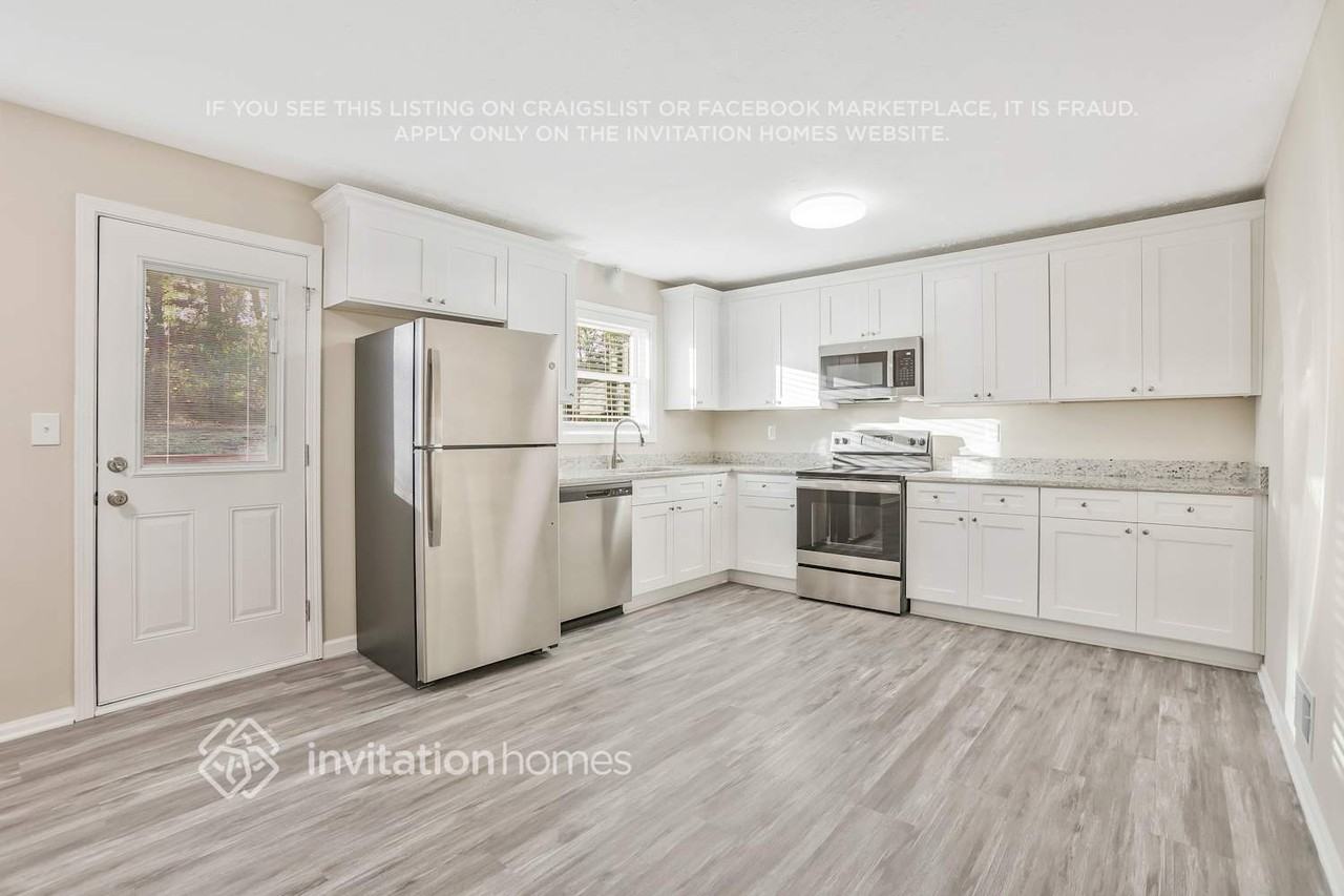 1436 High Meadow Dr - Photo 5 of 22