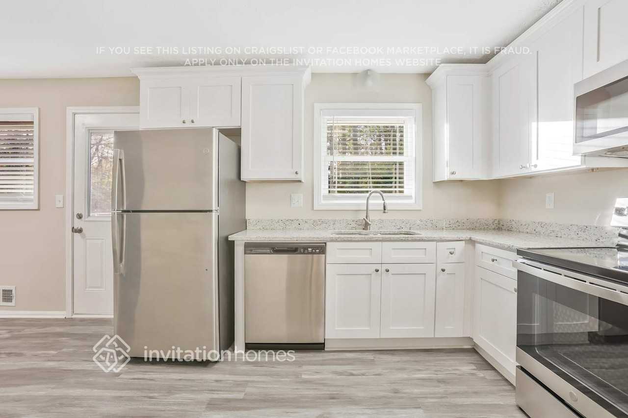 1436 High Meadow Dr - Photo 7 of 22