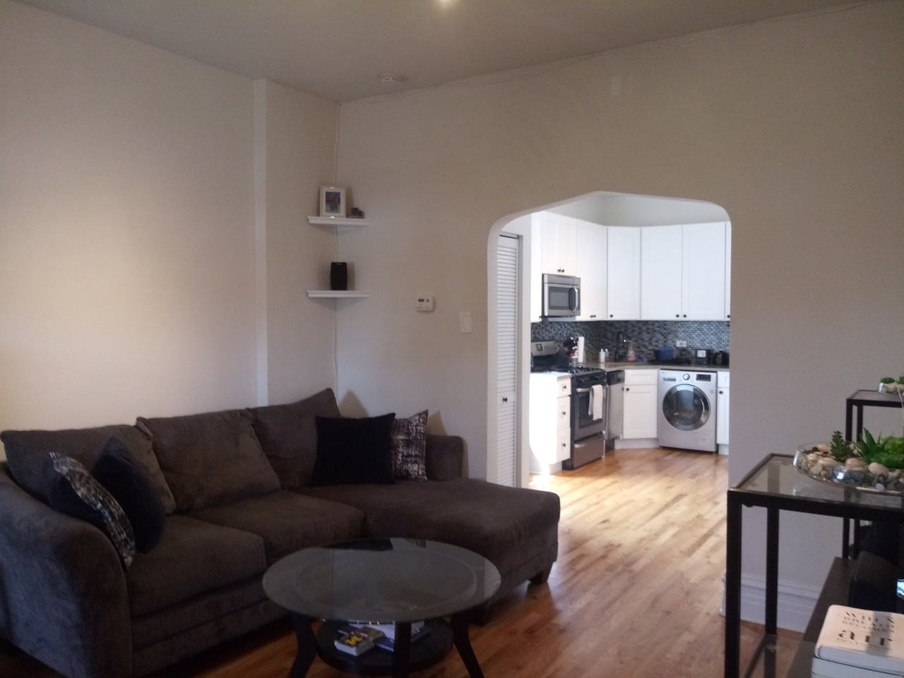 847 North Winchester Avenue - Photo 2 of 7