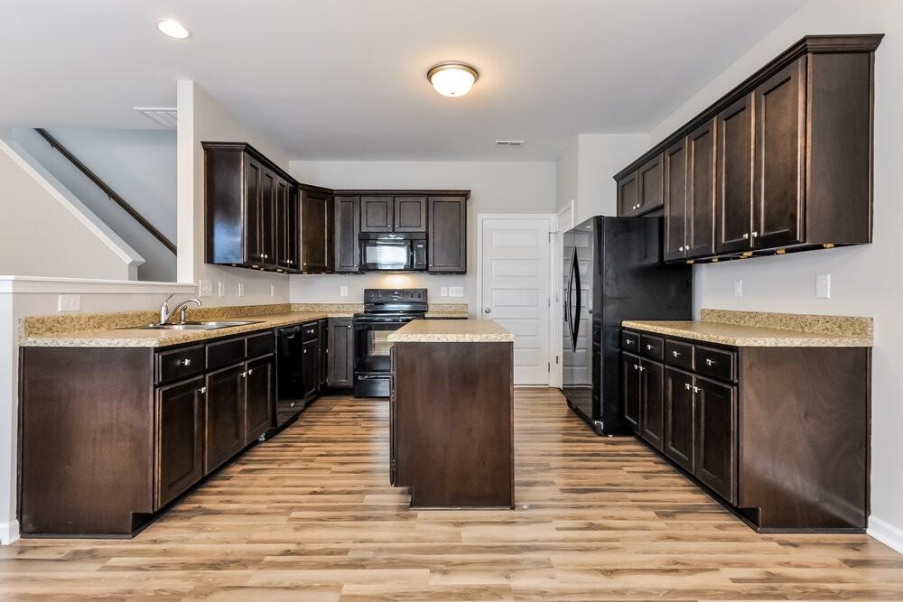 1253 Braemar Highland Dr - Photo 6 of 15