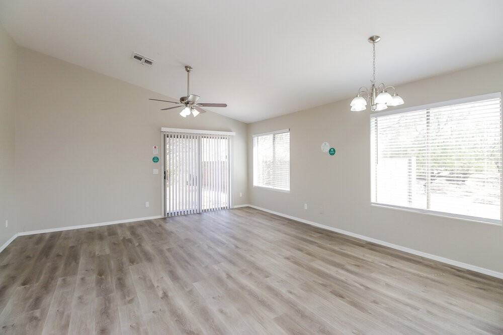 10543 E Cicero St - Photo 6 of 16