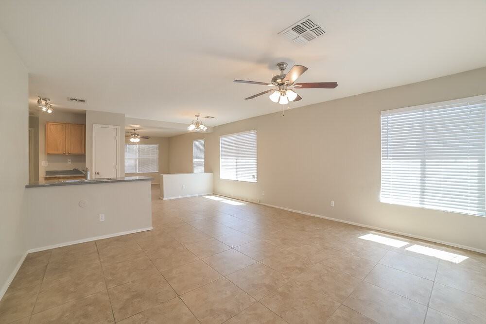 3131 W Park St - Photo 7 of 16