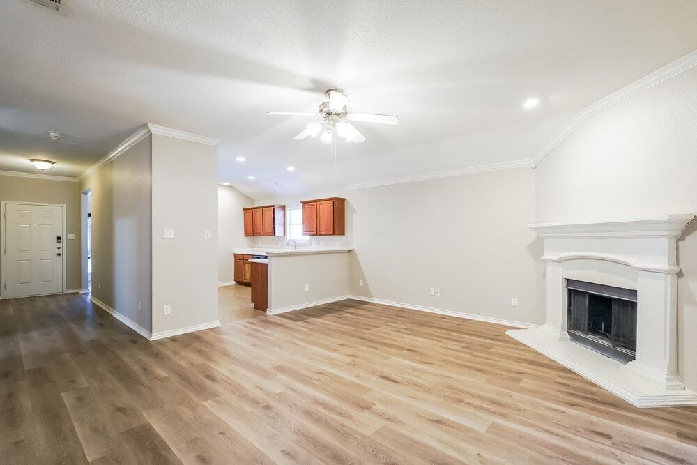 840 Poncho Ln - Photo 3 of 16