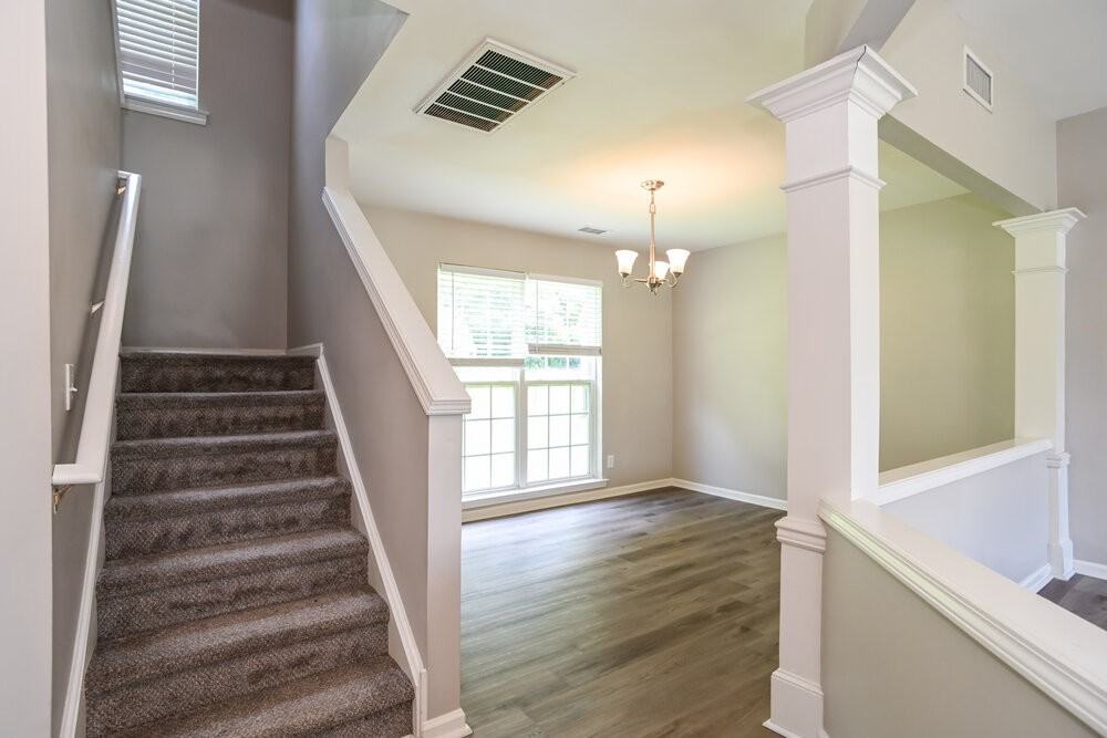 1322 Rumstone Ln - Photo 6 of 17