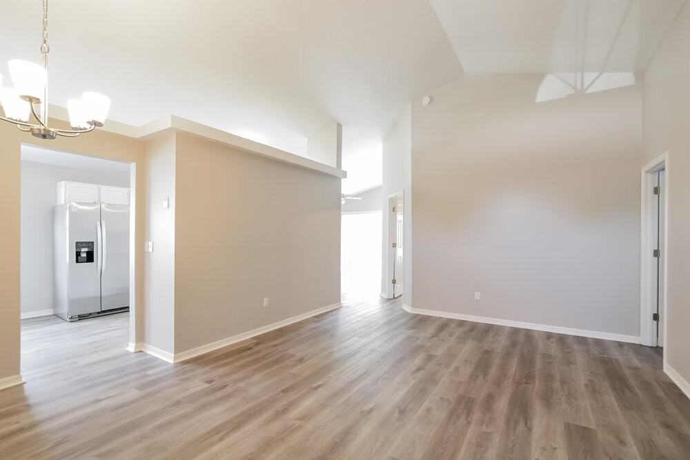 2056 Cobblefield Cir - Photo 4 of 19