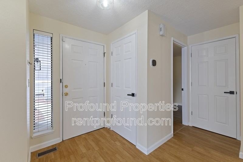 21560 Sw Augusta St - Photo 2 of 34