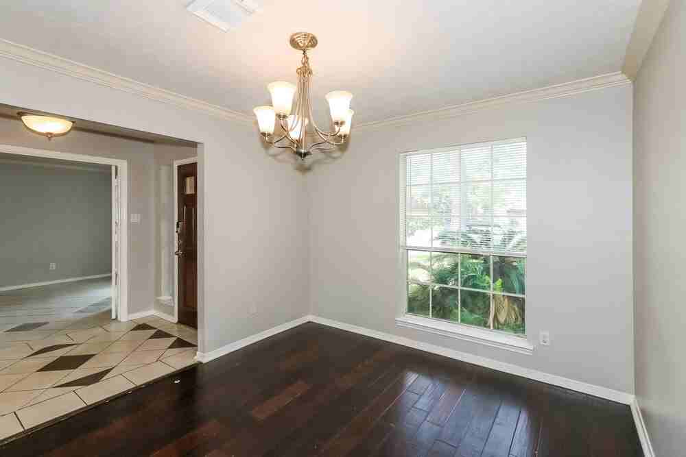 6207 Hampton Oak Ct - Photo 7 of 17