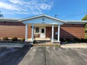 220 Robbins St - Photo 1 of 1