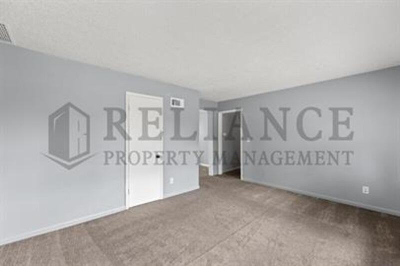 1602 E Luther St - Photo 6 of 20