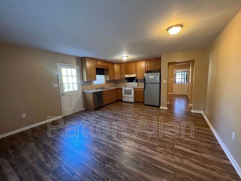 88 Lees Creek Rd - Photo 3 of 22