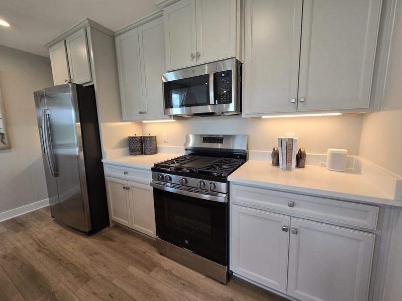 12002 Calgary Loop - Photo 2 of 29