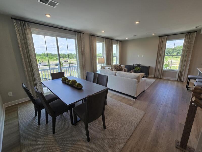 12002 Calgary Loop - Photo 5 of 29