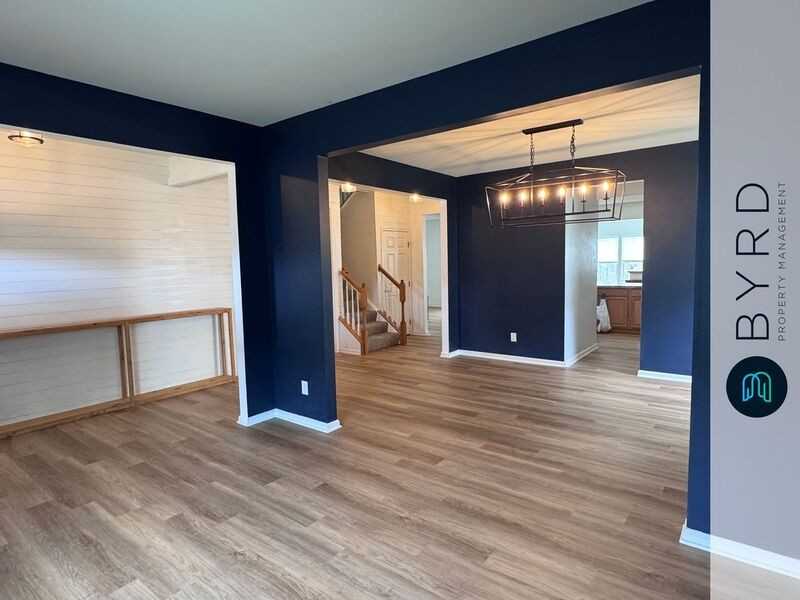 7025 Heartleaf Ln - Photo 5 of 32