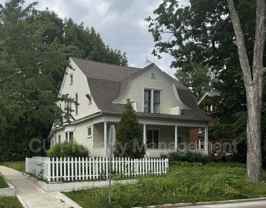 512 W Clark St - Photo 1 of 1