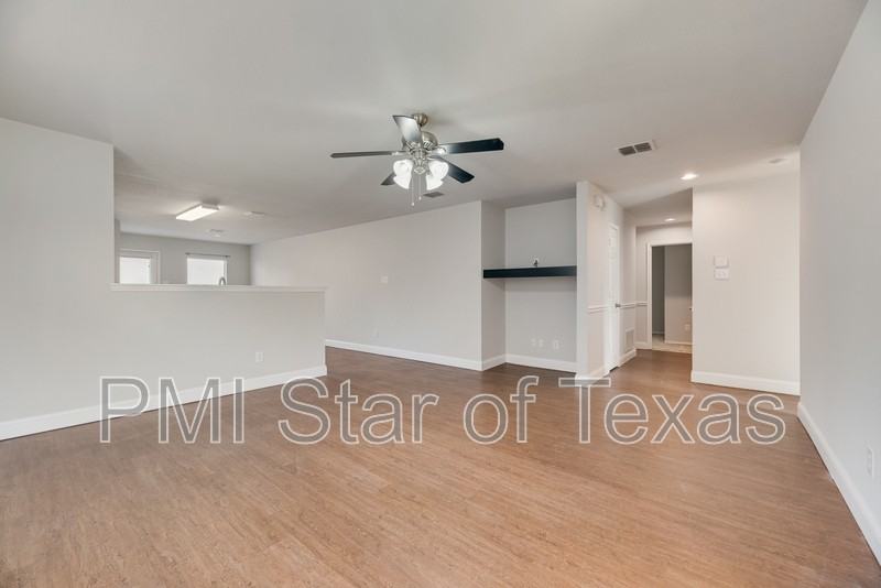 1034 Churchill Drive - Photo 6 of 29