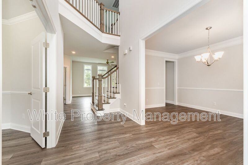 209 Forsythia Ln - Photo 2 of 49