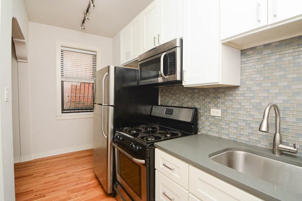 2420 N Kedzie Blvd #B08 - Photo 4 of 18