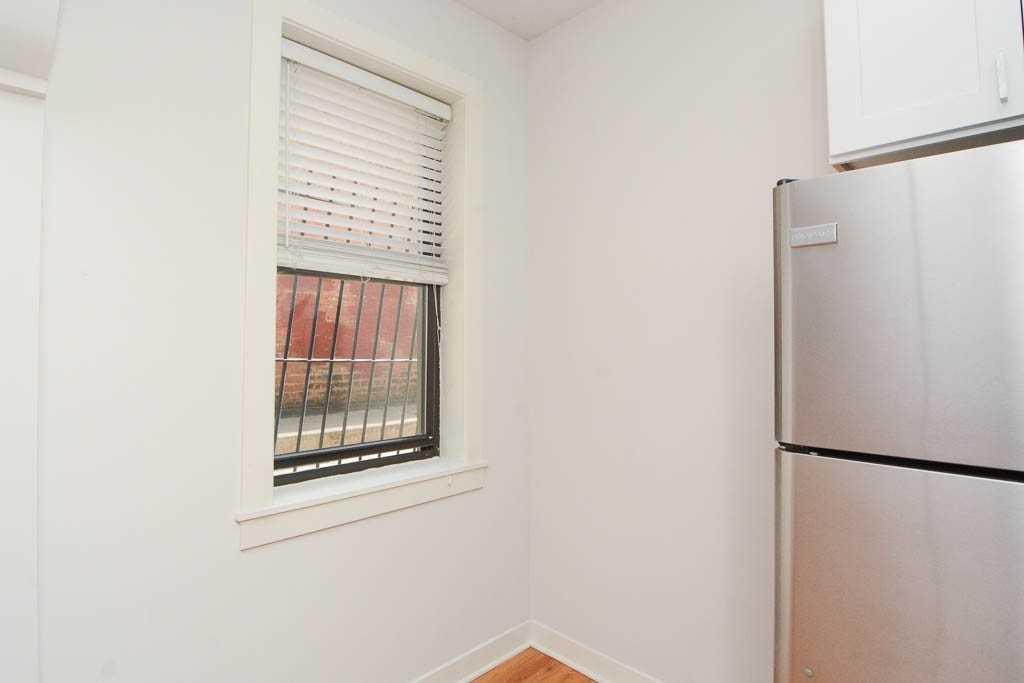 2420 N Kedzie Blvd #B08 - Photo 5 of 18
