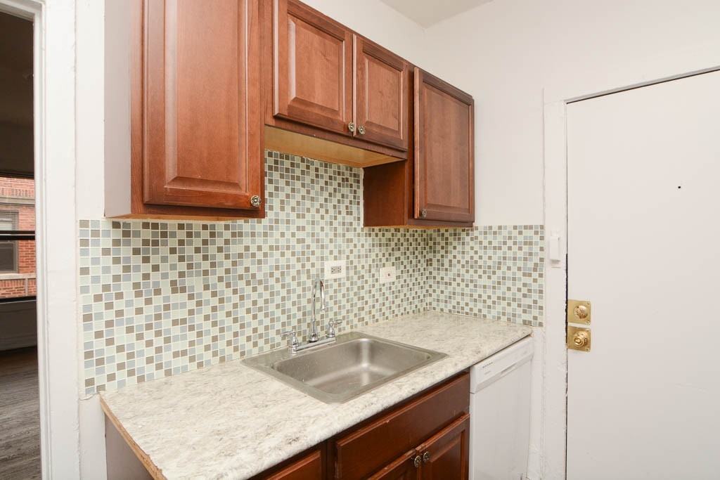931 W Sunnyside Ave #3S - Photo 4 of 21