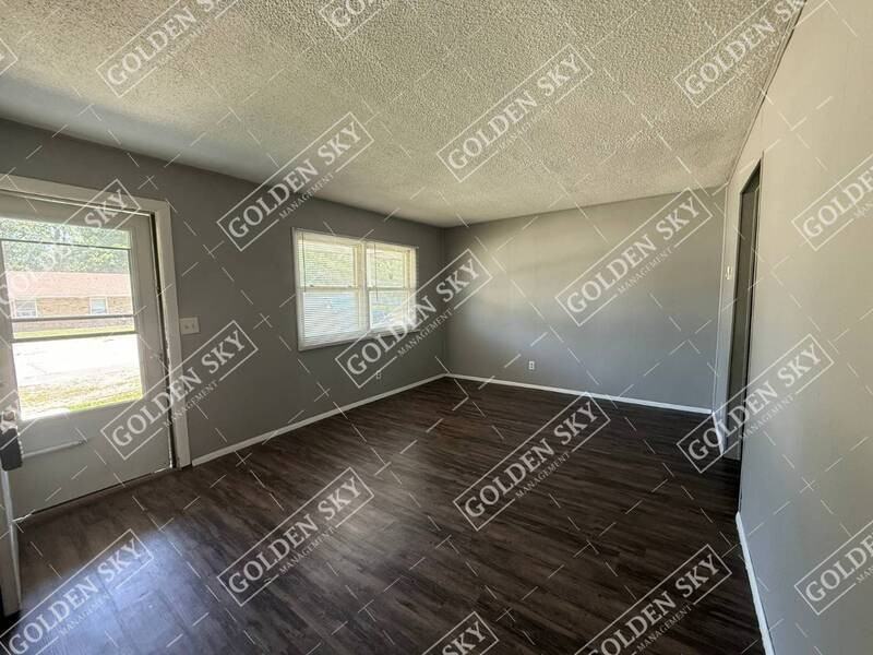 6407 E Piccadilly Rd - Photo 2 of 10