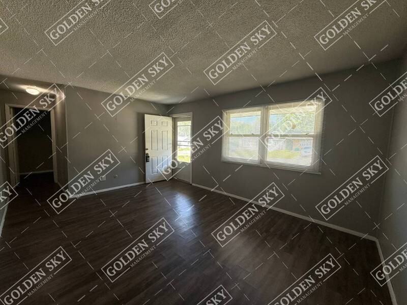6407 E Piccadilly Rd - Photo 3 of 10
