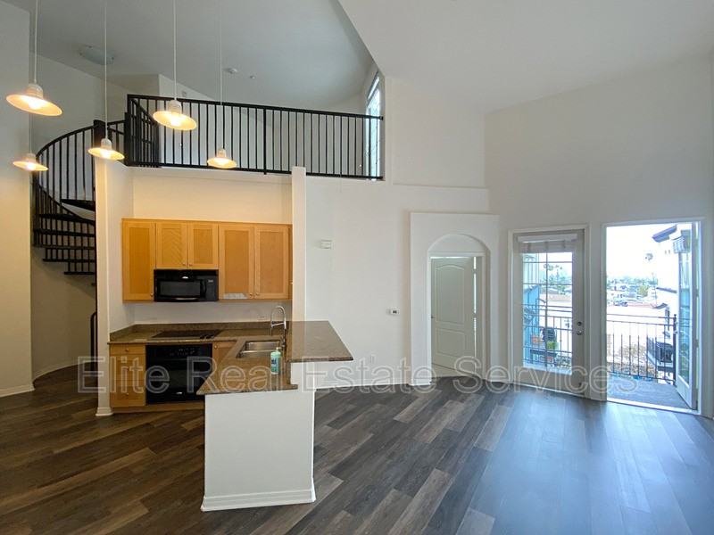 3957 30th St #516 - Photo 3 of 19