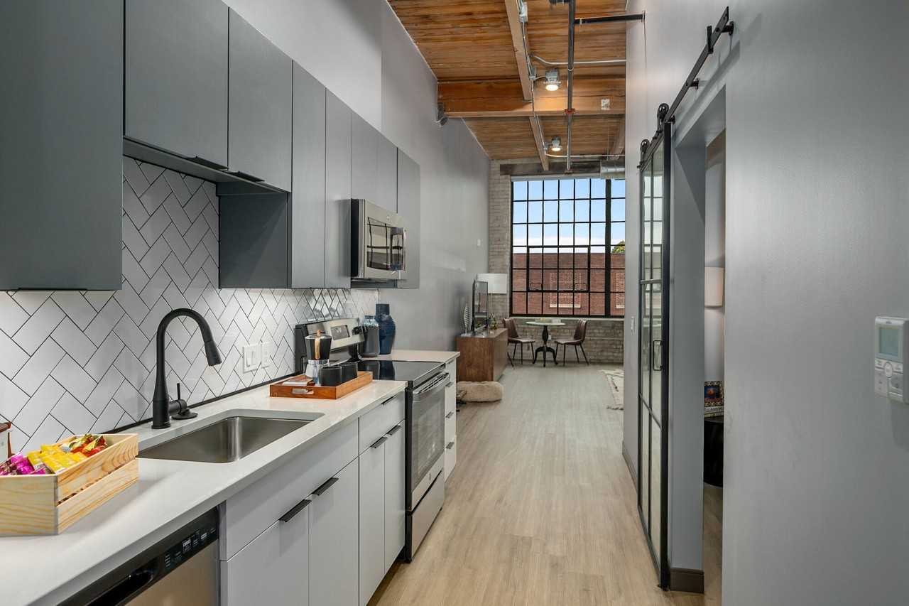 Box Board Lofts - Photo 4 of 21