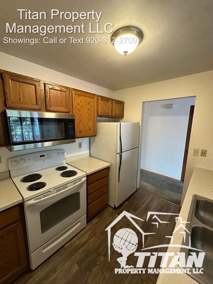 1525 Arboretum Drive - Photo 3 of 22