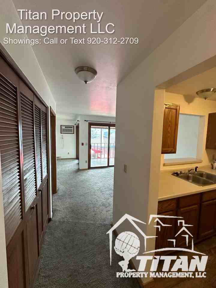 1525 Arboretum Drive - Photo 4 of 22