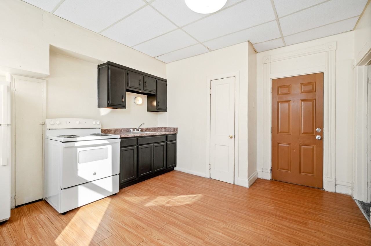 441 - 443 - 445 Library Street - Photo 2 of 20