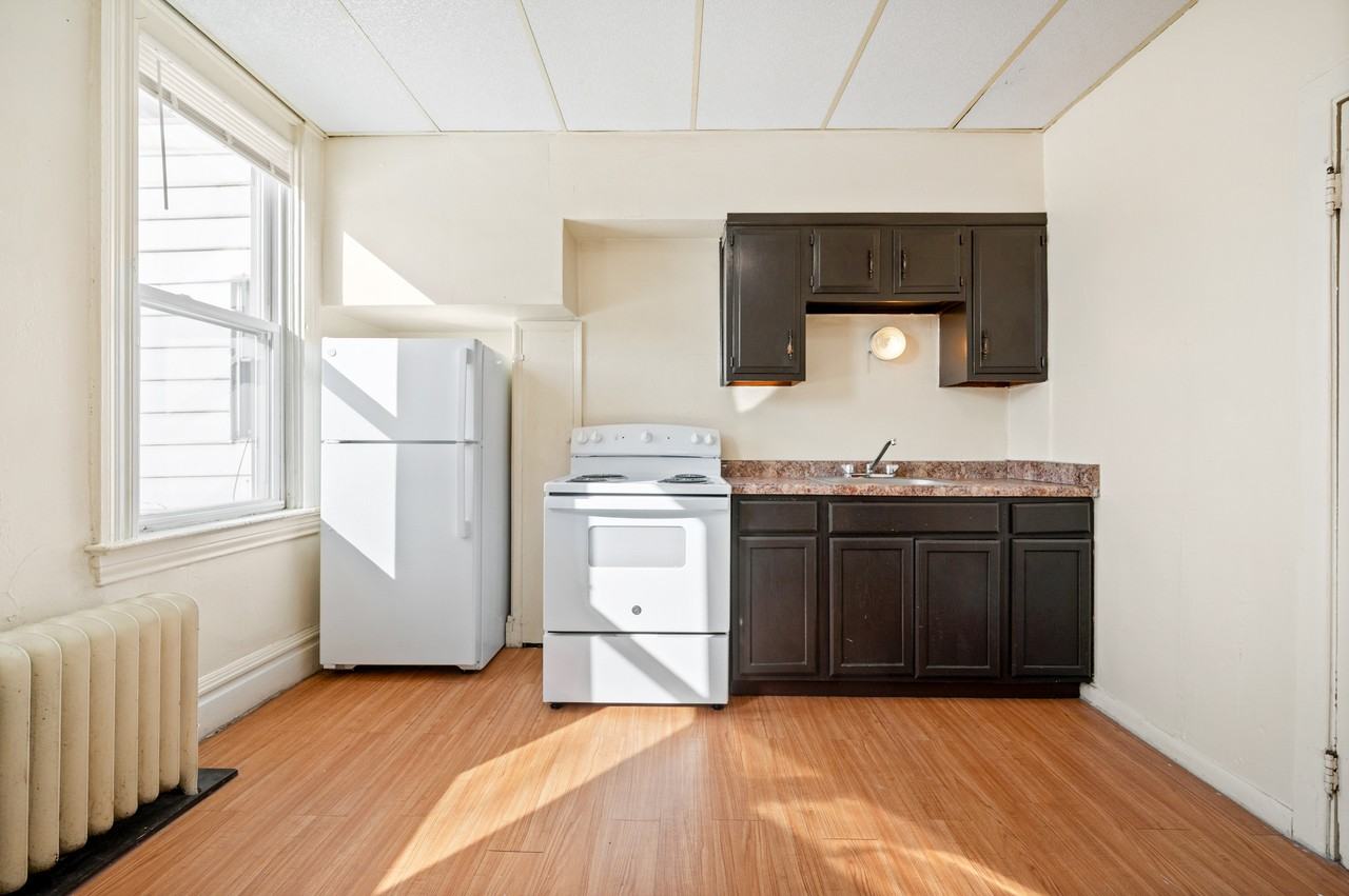 441 - 443 - 445 Library Street - Photo 3 of 20