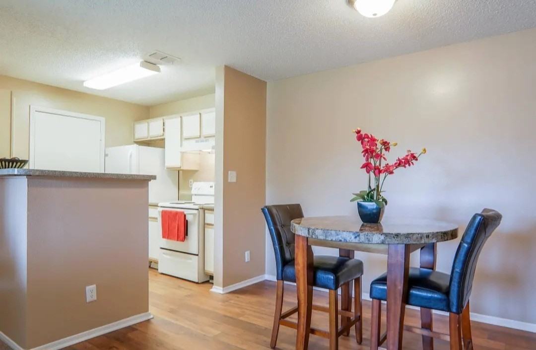 Bayview - Photo 5 of 9