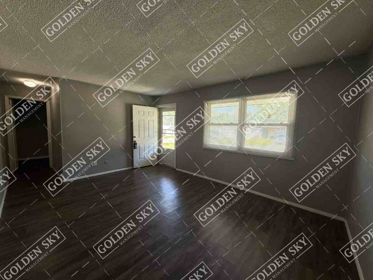6407 East Piccadilly Road - Photo 3 of 10