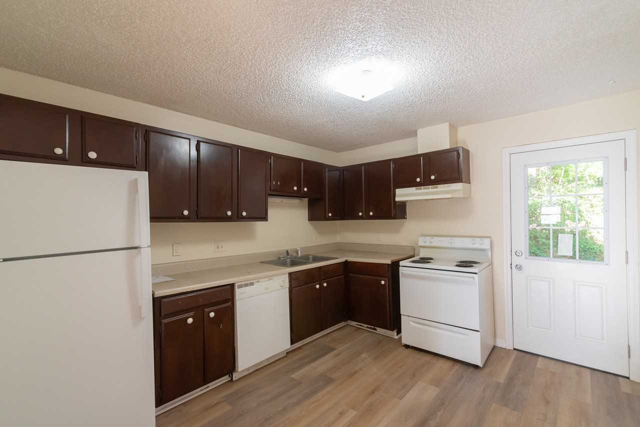 3216 Jim Lee Road - Photo 5 of 13