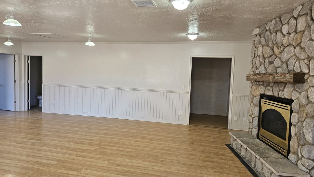 1180 Cove View Road - Photo 5 of 9