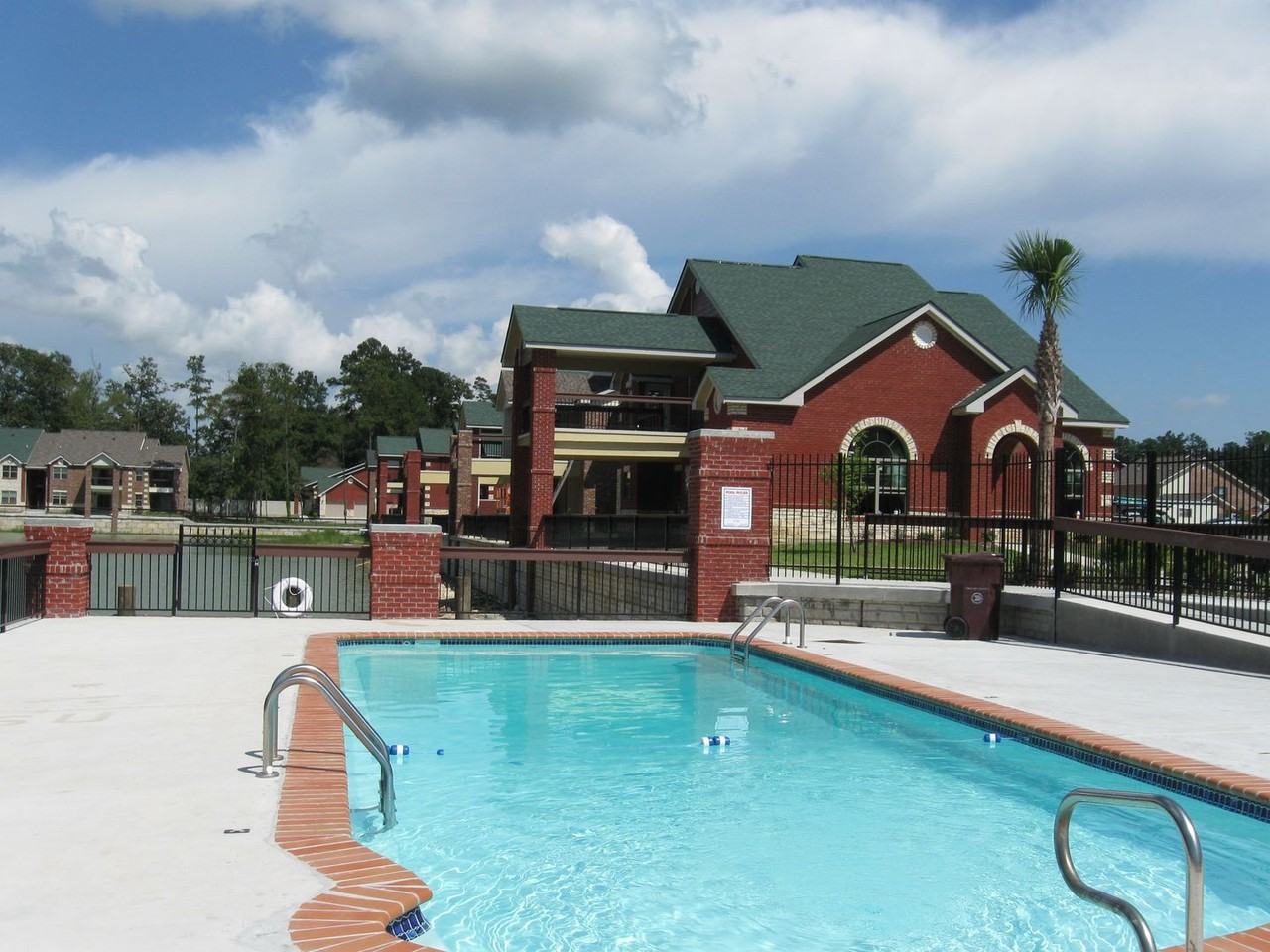 Suma Lake Apartments and Townhomes - Photo 2 of 50