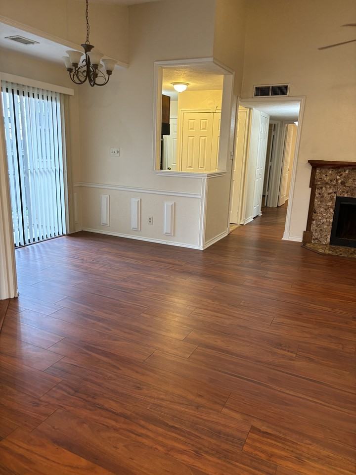 2406 Sunflower Drive - Photo 5 of 10