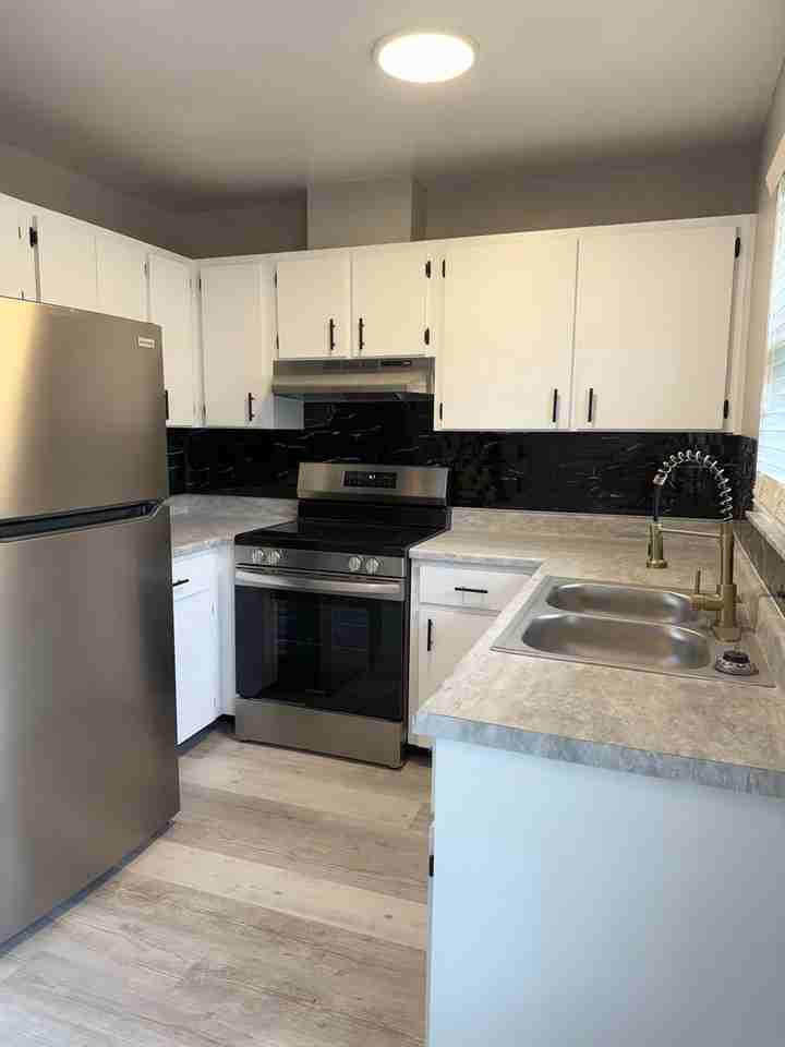 1745 6th Avenue - Photo 2 of 34