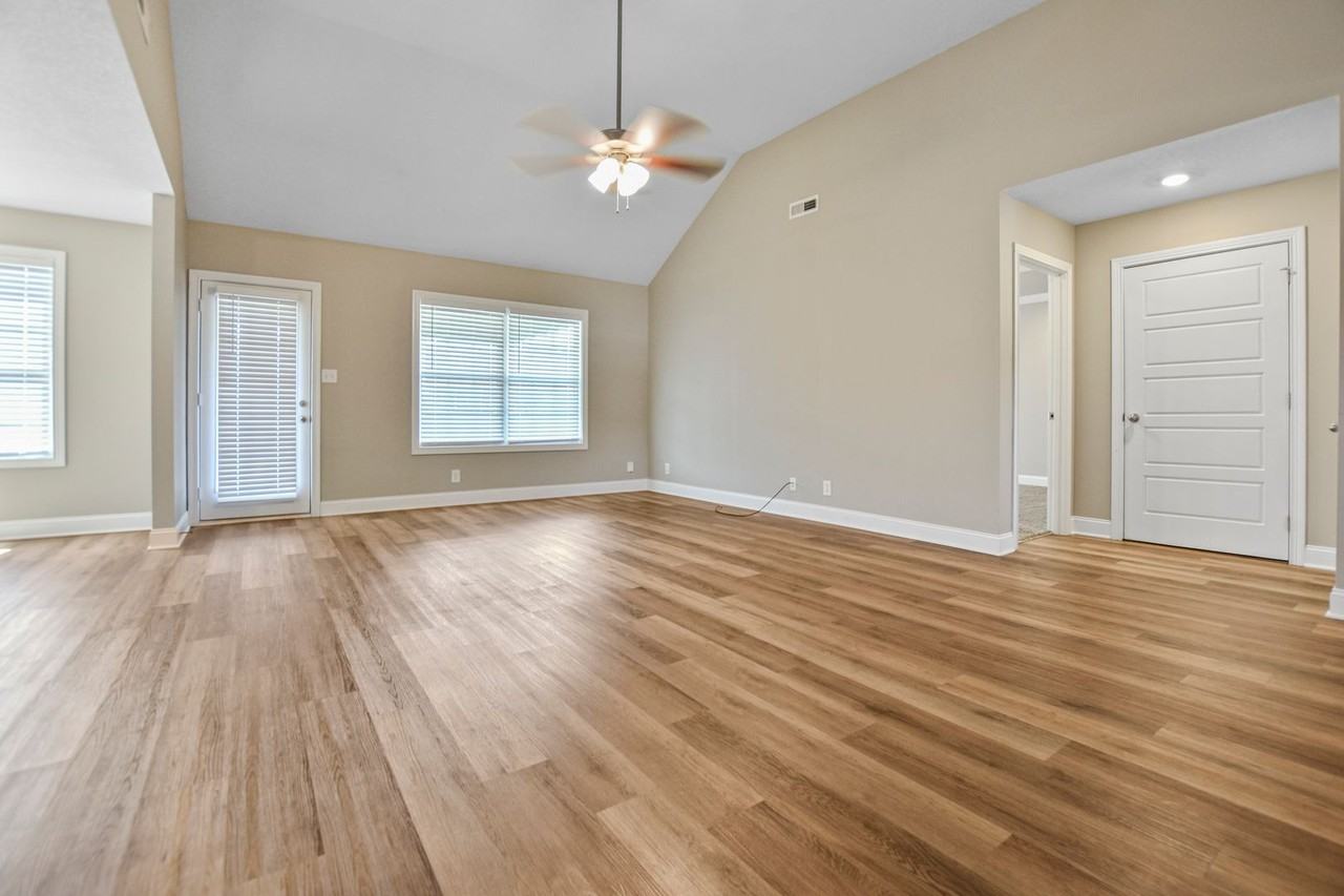 410 Irish Hills Dr - Photo 2 of 16