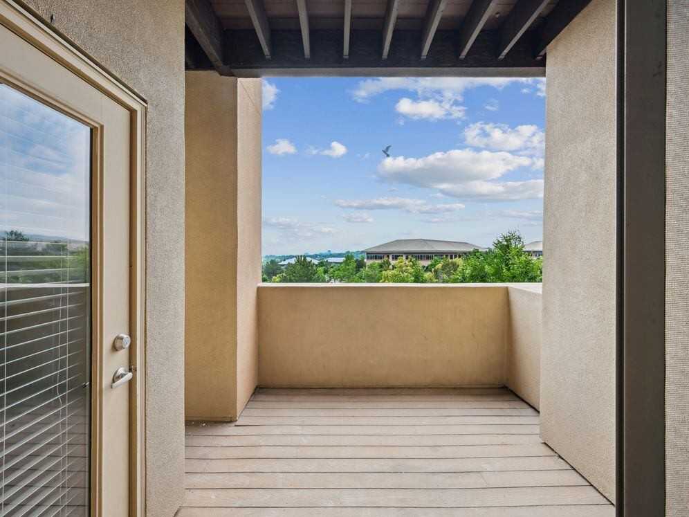 Avalon Denver West - Photo 5 of 18