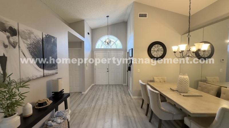 320 Hammocks Trl - Photo 2 of 35